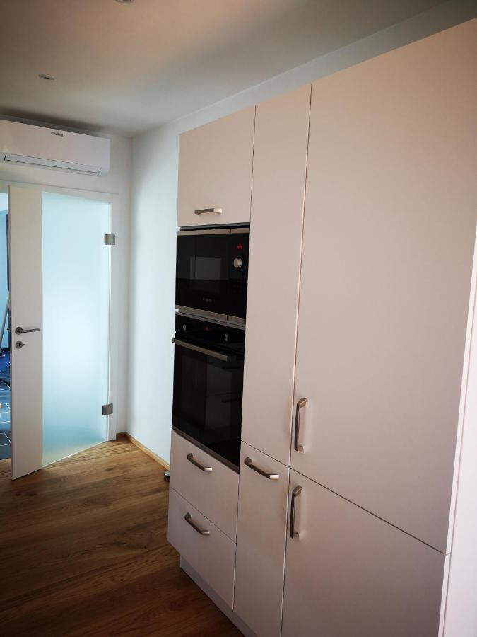 Spacy Apartment Next To The Center Of Graz With Terrasse Exterior photo